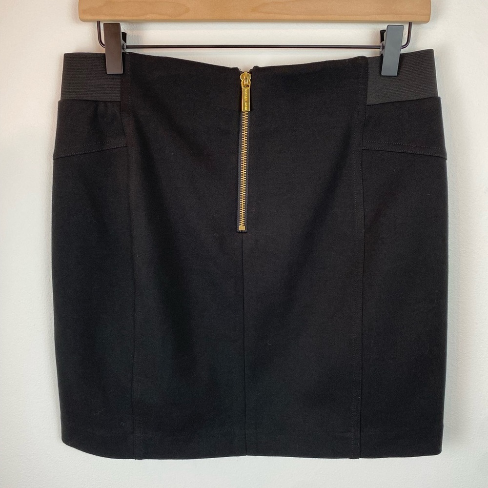 MICHAEL, MICHAEL KORS Black Knit Mini Skirt Elastic Waist | Size 8 - Picture 4 of 10